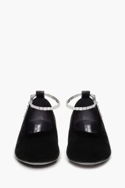 Ballerines En Velours Noir A Bride