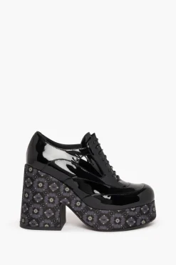 Chaussures A Lacets En Vinyle Noir